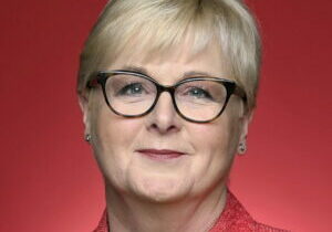 The Hon Linda Reynolds